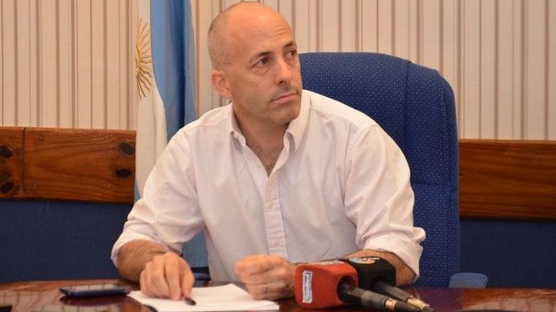 OPINIONES. Ducoté recibió datos negativos en la encuesta de Aresco..