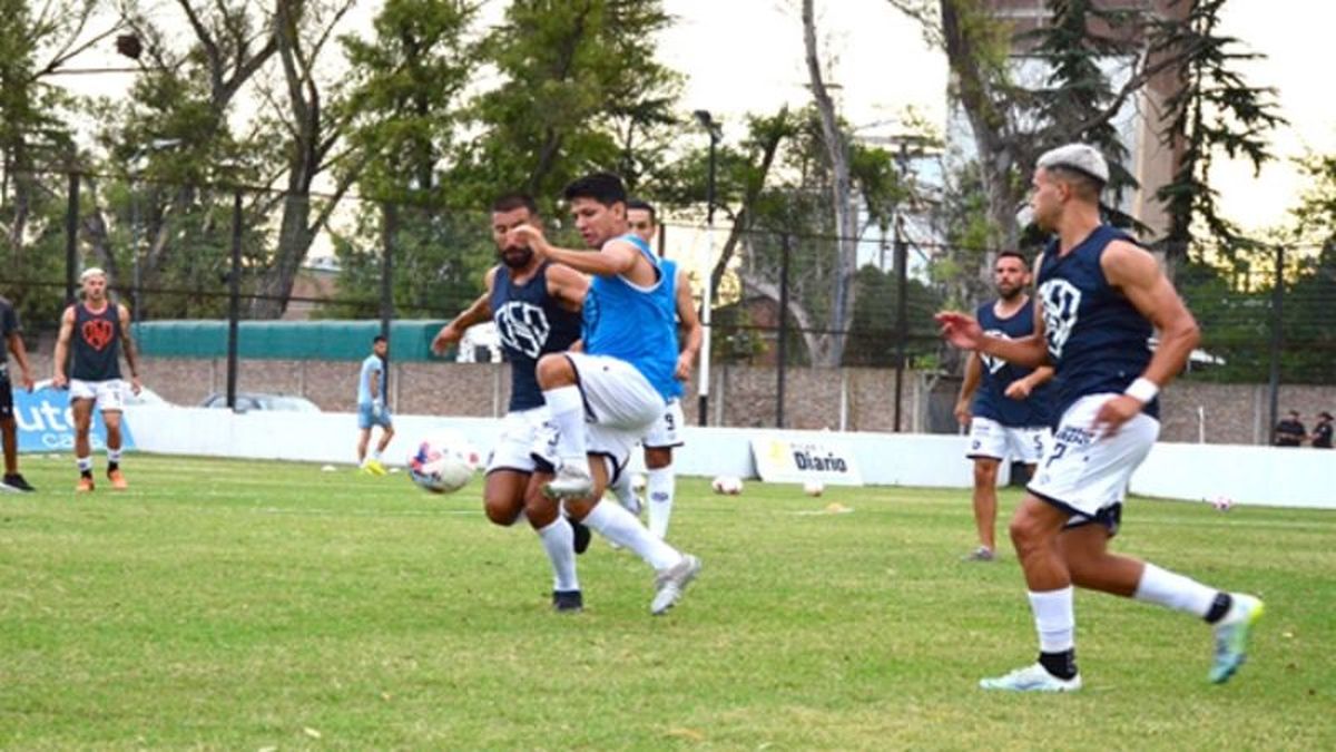 ANOTANDO FÚTBOL *: JUSTO JOSÉ DE URQUIZA