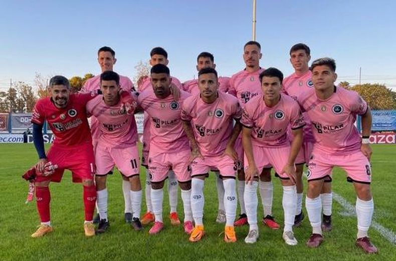 La formacin inicial de Real Pilar esta tarde-noche en su derrota ante Deportivo Merlo
