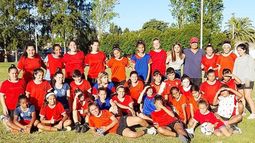 AL TRABAJO. El plantel de la Escuela Municipal que arrancó la pretemporada..