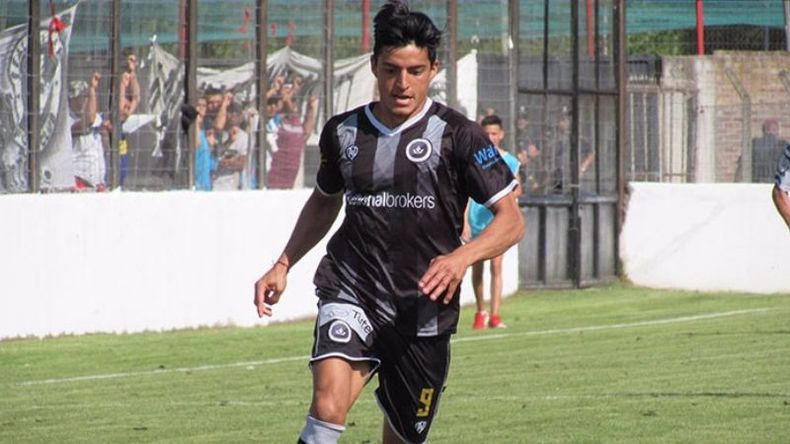 Javier Martínez marcó ante Excursio. (FOTO: Nayla Álvarez)..