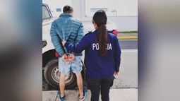 El detenido tiene importantes antecedentes por robo. El detenido tiene importantes antecedentes por robo.