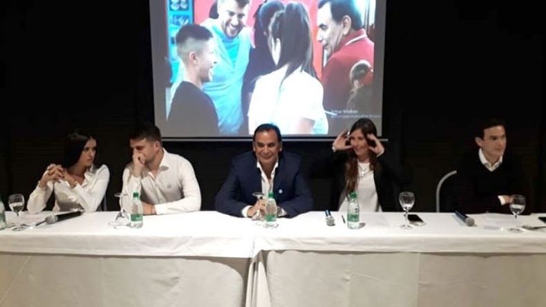 EQUIPO. Molina venía trabajando en su candidatura, pero desistió..