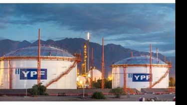 El acuerdo resolvería el conflicto generado tras la expropiación de YPF..