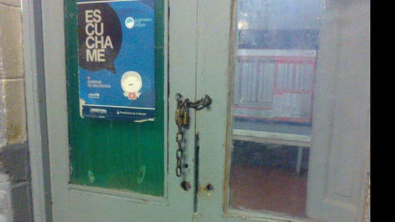 Oficina con candado..
