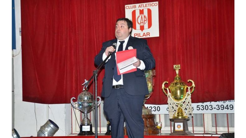 ORADOR. El presidente Enrique Zúccaro repasó las labores realizadas por la CD..