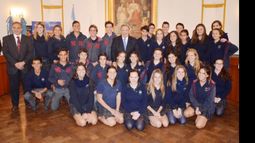 FORMADOS. Zúccaro, con los jóvenes concejales..