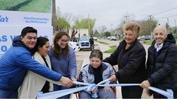 Inauguran más veredas