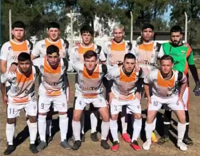 EQUIPO. El once inicial de Manzanares que logró la permanencia en la máxima categoría.