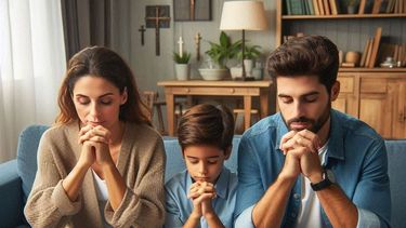 encuesta: 6 de cada 10 argentinos rezan en sus casas, pero concurren menos a la iglesia
