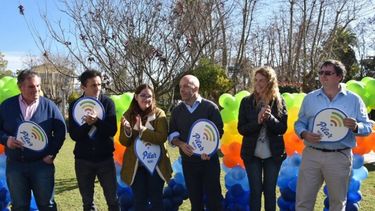 Globos. Trindde, Neuspiller, Bortulé, Ducoté, Leguizamón y Abuelafia en la presentación..