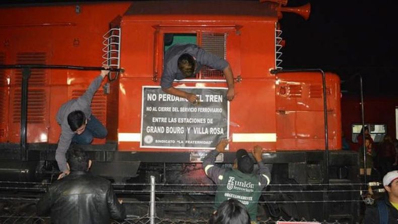 AJUSTE. De 10 trenes en hora pico, ahora solo saldrán 7..