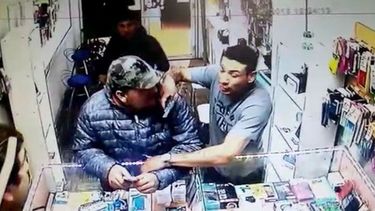 VIDEO. El robo a un local de celulares en el centro reavivó el reclamo de más seguridad..