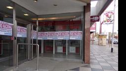 CERRADOS. Desde hace días los bancos advierten sobre el paro..