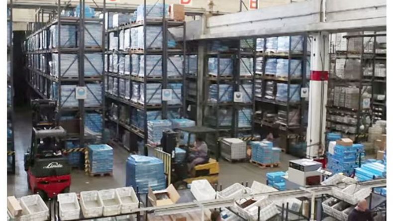 EN CAÍDA. La planta local de FV amplía las suspensiones..
