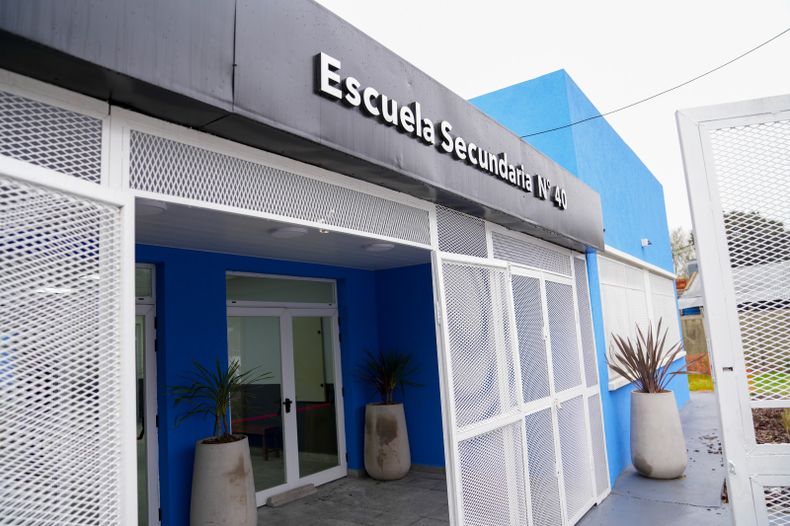 La Secundaria N° 40 de Manuel Alberti inauguró dos nuevas aulas y espacios comunes.