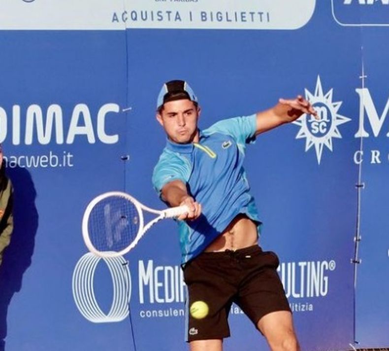 Rodríguez Taverna estuvo a la altura del choque ante Delbonis.
