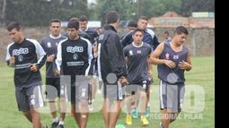 Los jugadores hicieron trabajos físicos en otro doble turno de pretemporada..