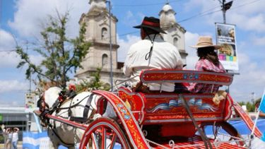 TRADICIÓN. No hay nueva fecha para la realización del desfile de las Fiestas Patronales.