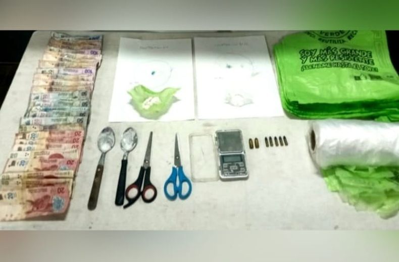 Los elementos secuestrados en los dos operativos realizados por la policía.&nbsp;