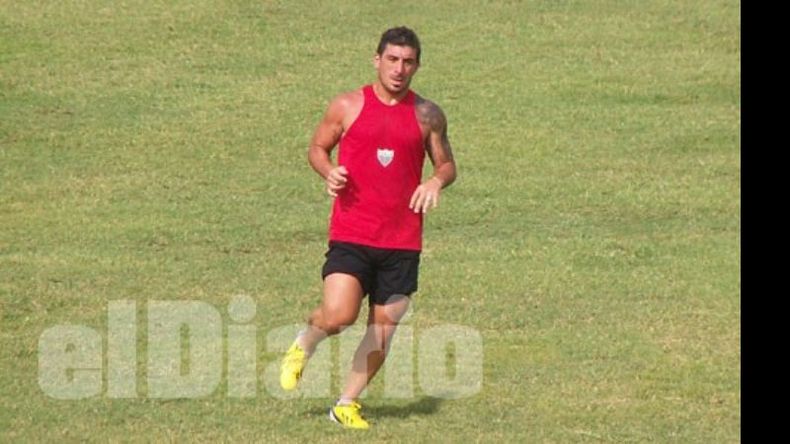 Lionel Fonzalida, que marcó ante Sacachispas, ayer metió 3 en la práctica..