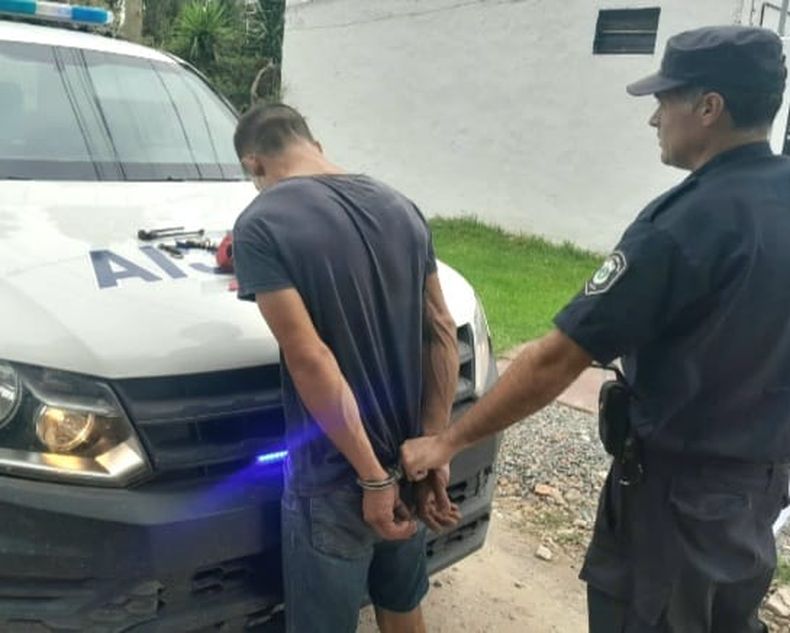 DETENIDO. El ladrón, de 22 años, fue detenido tras una breve persecución.