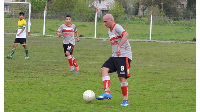 EN RACHA. Procopio viene de hacer doblete ante Benavídez FC..