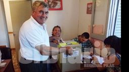 AL VOTO. Hubo buena participación de los vecinos en toda la jornada..