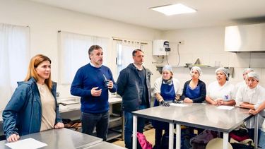 CAPACITACIÓN. Peralta y Achával dialogaron con docentes y estudiantes.