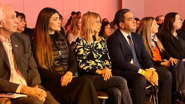 PRESENTE. Adriana Cáceres (centro), en la cumbre PRO de Entre Ríos.