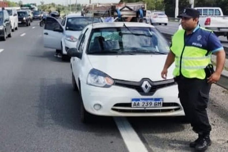 SIN HERIDOS: Los tres conductores resultaron ilesos.