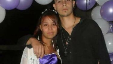 Marcela Ocampo, con su hermano, Sebastián..