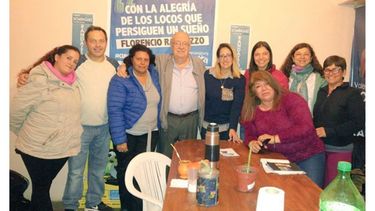 ENCUENTRO. Valería Domínguez se juntó con vecinos en el local randazzista..