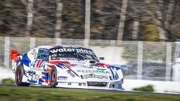 Santilli Pazos metió al Chevrolet en ritmo de los líderes. (Damián Barisch).