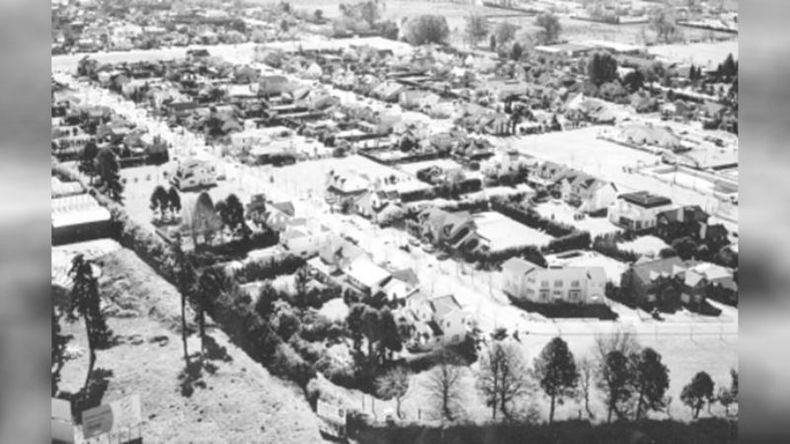 Año 1993. Pueyrredón inauguró el concepto de “barrio cerrado” en el distrito, dando pie a la multiplicación de este tipo de emprendimientos en la zona. La foto es del año 2003. .
