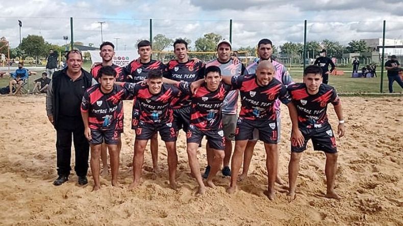 VICTORIA. El equipo masculino de Zelaya, que ganó en Lanús..