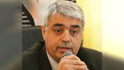 RENEGOCIAR. Liberé pide renegociar el préstamo con topes..