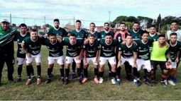 EQUIPO. El plantel de Asociación Antonio Toro comenzó el torneo ganando en casa..