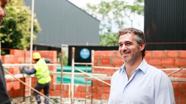 EN OBRA. Achával anunció que, pese al contexto, el gobierno municipal seguirá construyendo.&nbsp;