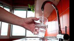 NO HAS DE BEBER. El agua de la zona no es apta para el consumo..