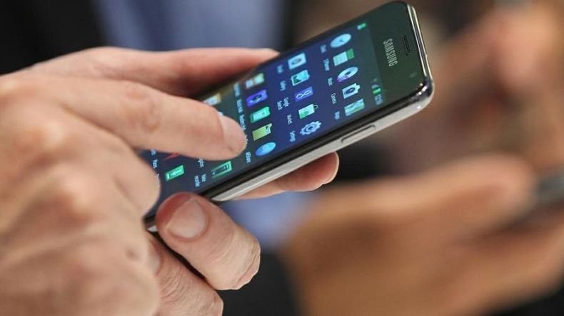 Descongelados. Desde septiembre, las prestadoras de telefonía celular aumentarán entre un 6% y un 15%. .