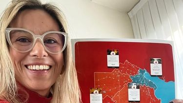 PRIMERA. Adriana encabeza la lista, seguida por tres dirigentes de la UCR.
