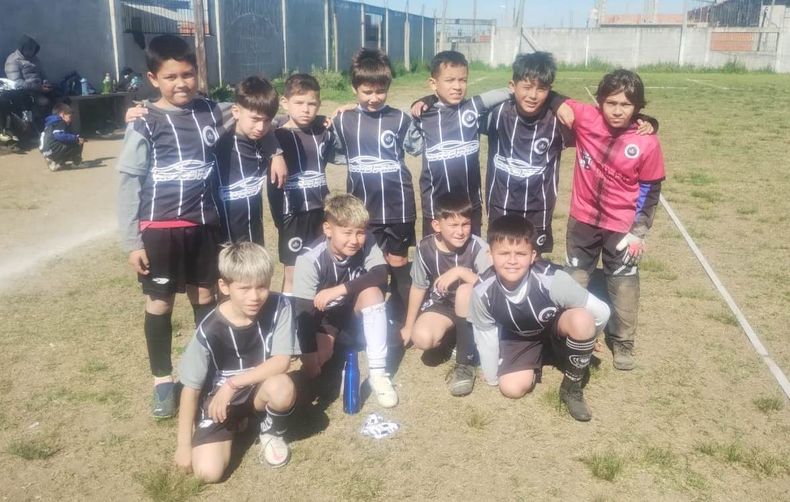La categor&iacute;a 2015 de Real Pilar que compite en la Liga Metropolitana de AFA.