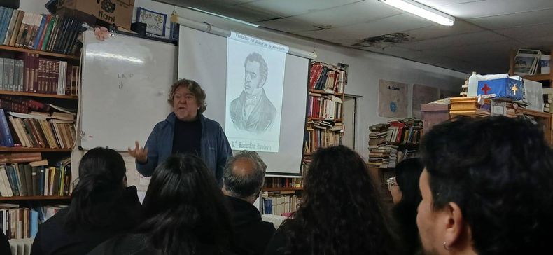 Marcelo Valko dio una charla sobre Osvaldo Bayer en Palabras del Alma.