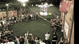 En el nuevo box de Pilar pueden entrenar hasta 75 personas para ejecutar los ejercicios..