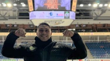 ESTADIO. Con brazos en alto, Yamil espera el combate del sábado en el Centre 200.