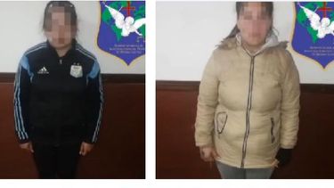 Las dos mujeres detenidas acusadas de la venta de drogas en Derqui.&nbsp;