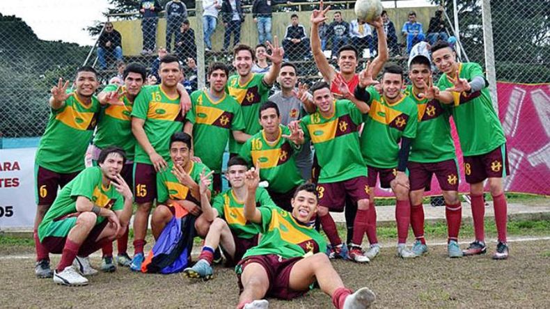 TERCERO. Monterrey superó 2-1 a Don Torcuato y quedó a 3 puntos de Hacoaj..