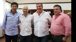 MENOS OPOSITOR. Trindade, ayer, con Ducoté, Posse y Arena..