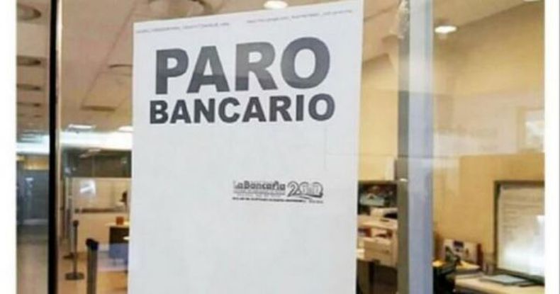 El miércoles, el consejo directivo de la Asociación Bancaria (AB) había anunciado un paro bancario de 24 horas para este viernes en tres bancos.